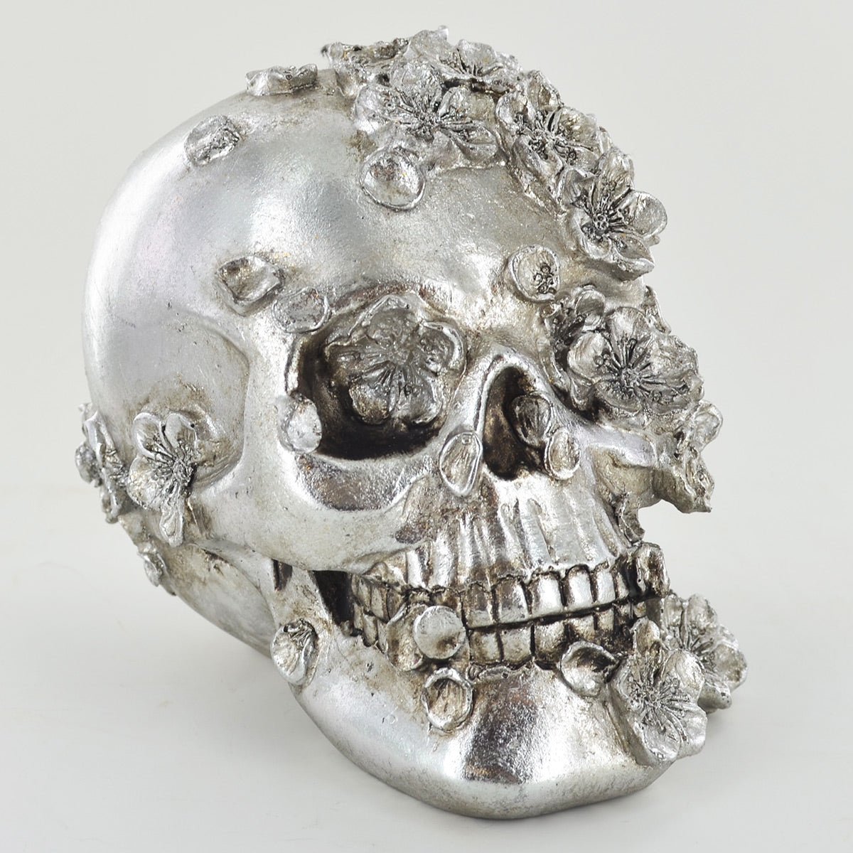 Silver Skull Ornament With Flowers