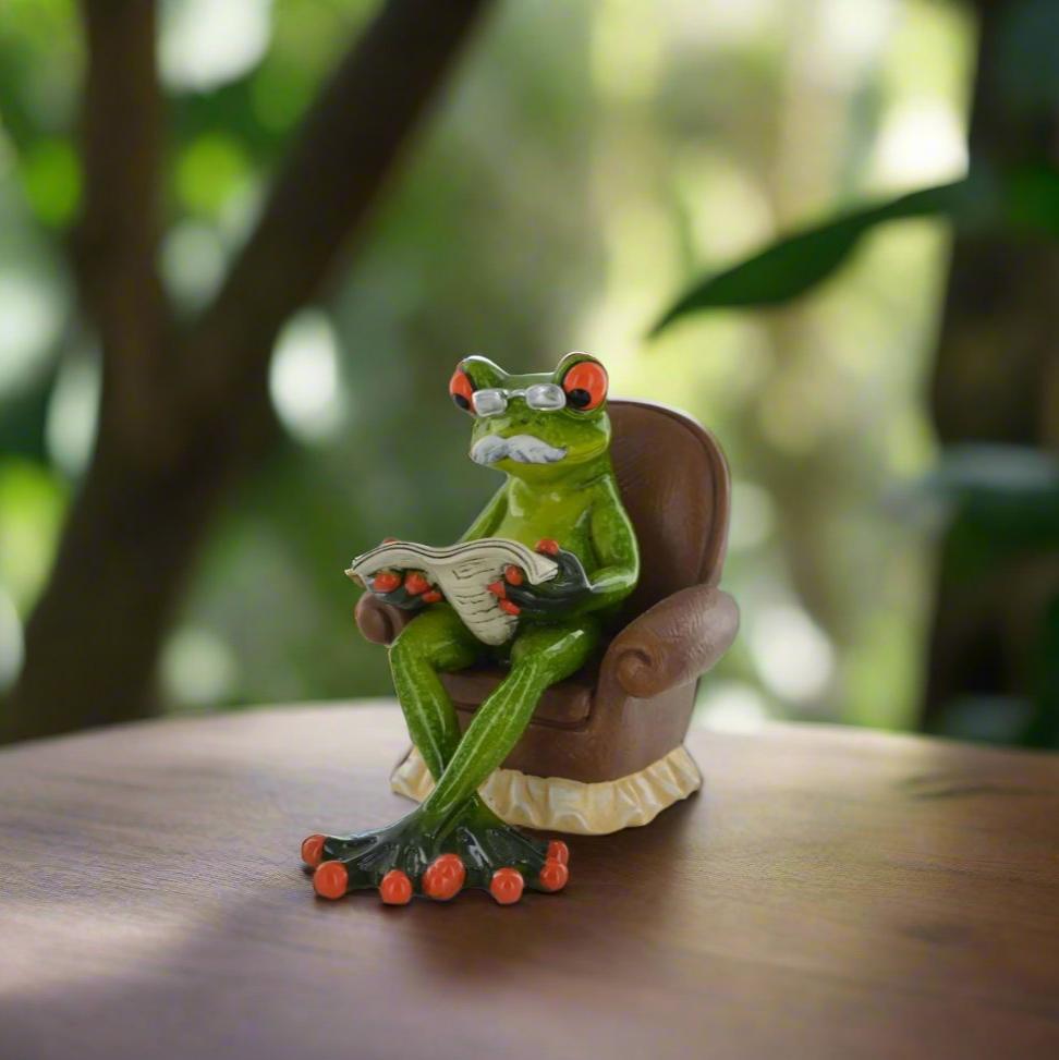 Comical Frog Grandad Small Resin Figurine Novelty Home Decor