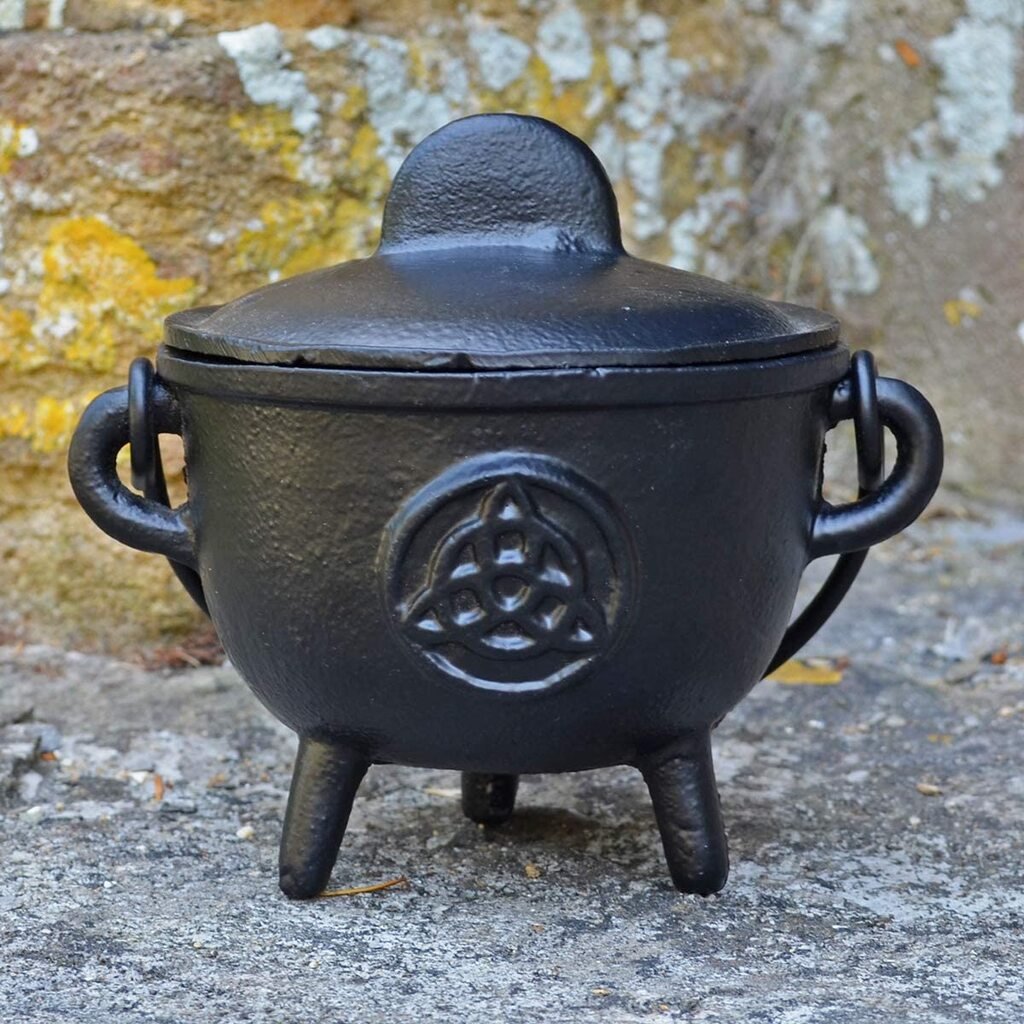 Cast Iron Cauldron Triquetra Design With Removable Lid