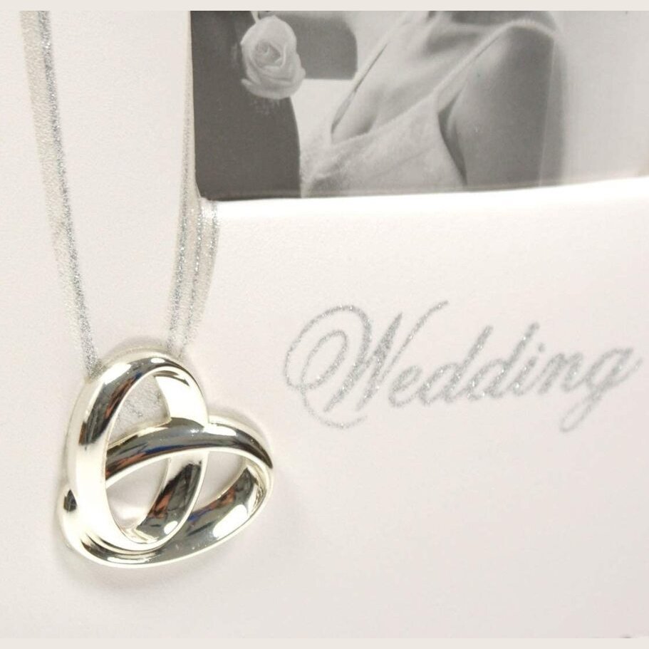 Wedding Day Rings Photo Album For 6 x 4 inch Photos