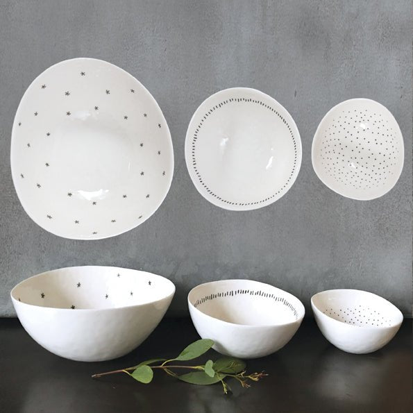 Set Wobbly Porcelain Bowls Stars Dashes Dots Decoration